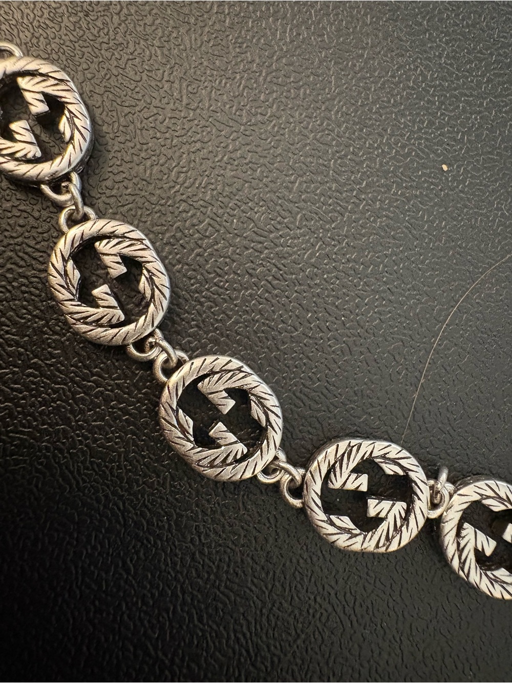New with box Gucci Silver-Tone Interlocking Round Link Necklace - Picture 6 of 6